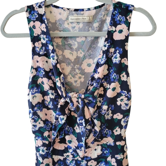 Abercrombie & Fitch Blue Floral Wide Leg Crop Jumpsuit Size Small - Picture 2 of 4